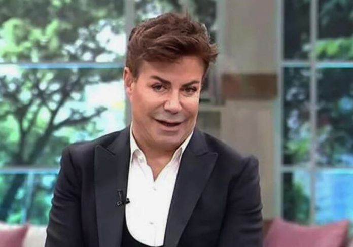 Ünlü sanatçı Fatih Ürek kalp krizi geçirdi! Yoğun bakımda yaşam mücadelesi veren Ürek'in doktorundan önemli açıklama... - Resim: 3