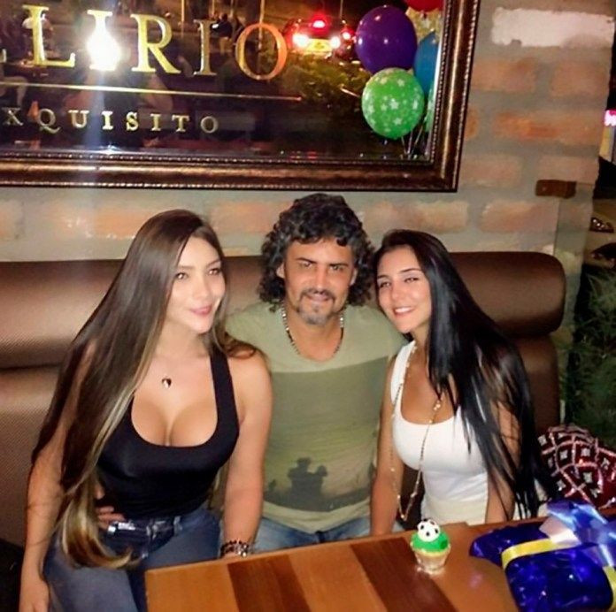 Futbolcusunun eşiyle birlikte oldu takımdan kovuldu - Resim: 1