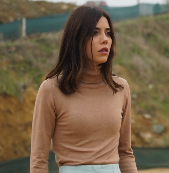 Hayranlarını üzecek haberi kendi verdi! Bir süredir sessiz olan Cansu Dere meğer... - Resim: 2