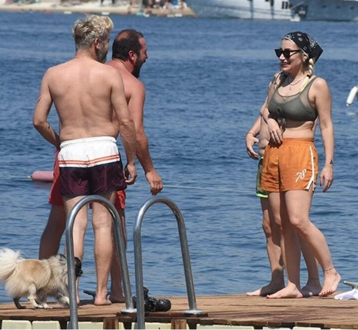 İrem Derici bikinili halini eleştirenlere sert çıktı 'Saç telim kadar zeki olan...' - Resim: 3