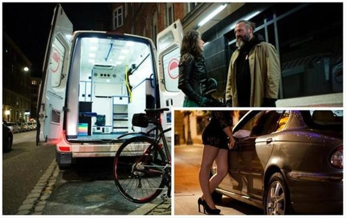 Dünya bu rezaleti de gördü! 'Seks ambulansı' hizmete girdi... - Resim: 3