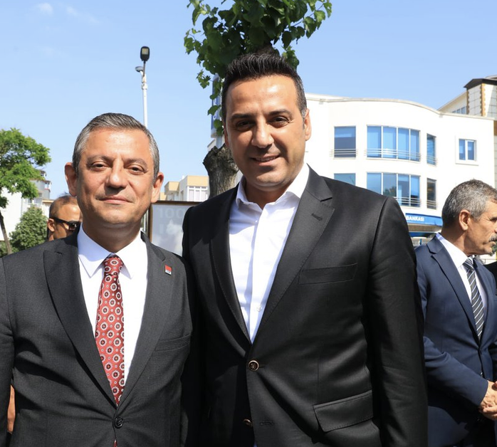 Çiğli Belediye Başkanı Onur Emrah Yıldız, AK Parti'ye geçiyor iddiası! - Resim: 0