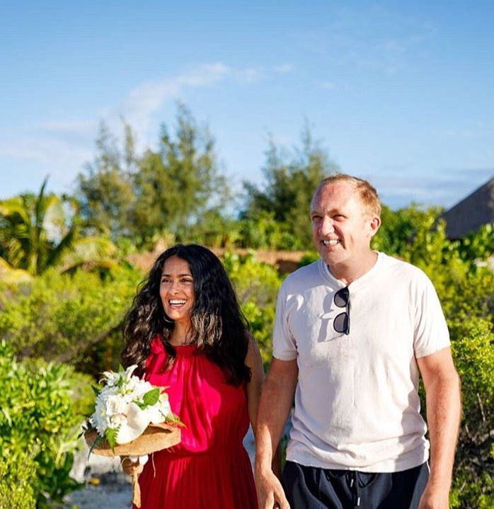 Ünlü yıldız hayatının sürprizini yaşadı o anları sosyal medyadan paylaştı! - Resim: 1