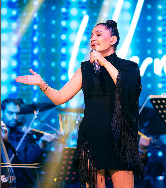 Şarkıcı Merve Özbey hastanelik oldu! Bütün konserlerini tek tek iptal etti - Resim: 1