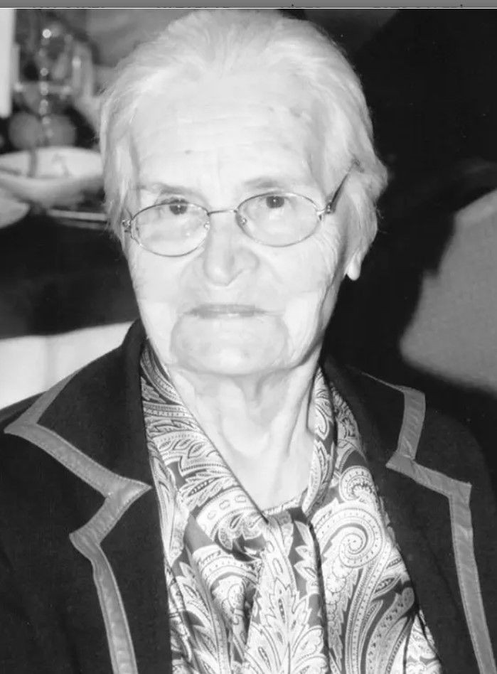 'Solcu değildi' diyen İlber Ortaylı annesini paylaştı: İlber’i atsınlar, annesi gelip... - Resim: 3