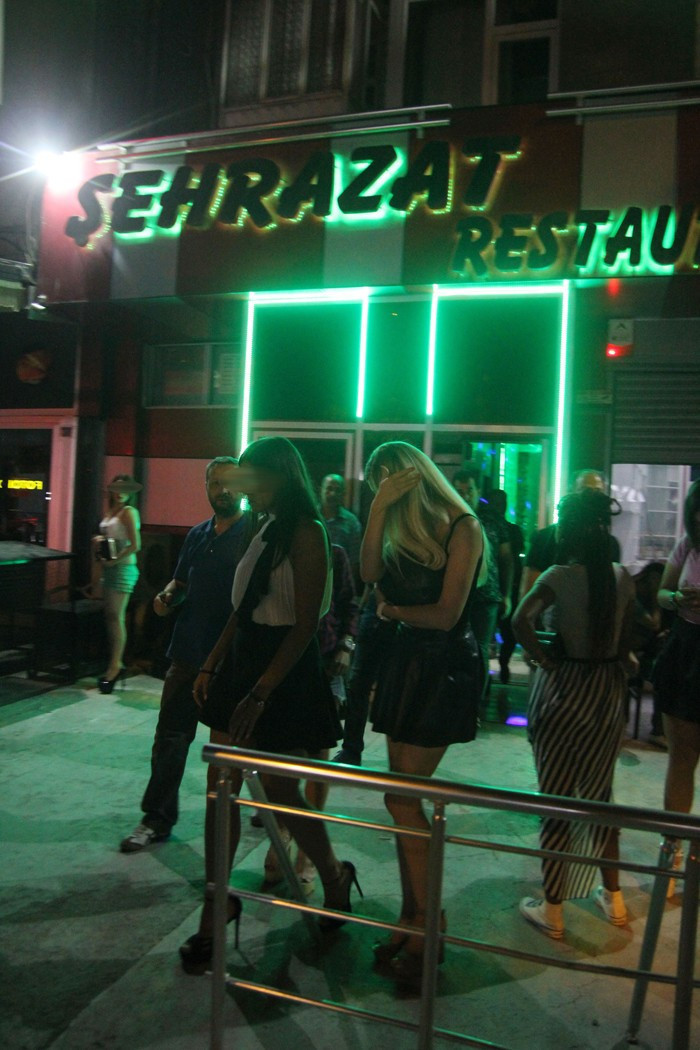 Konya'da dernek adı altındaki pavyona baskın - Resim: 1