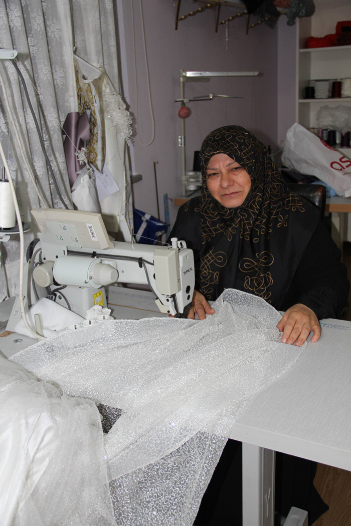 Okumayı yazmayı kendisi öğrendi üniversite mezunlarının umut kapısı oldu  - Resim: 1