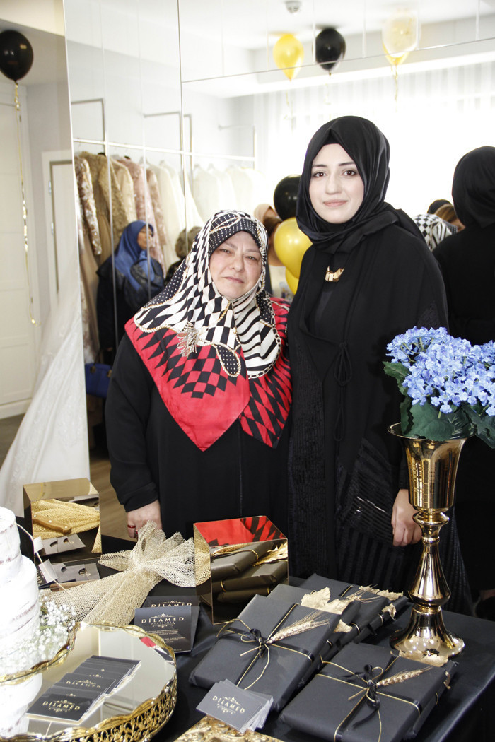 Okumayı yazmayı kendisi öğrendi üniversite mezunlarının umut kapısı oldu  - Resim: 4