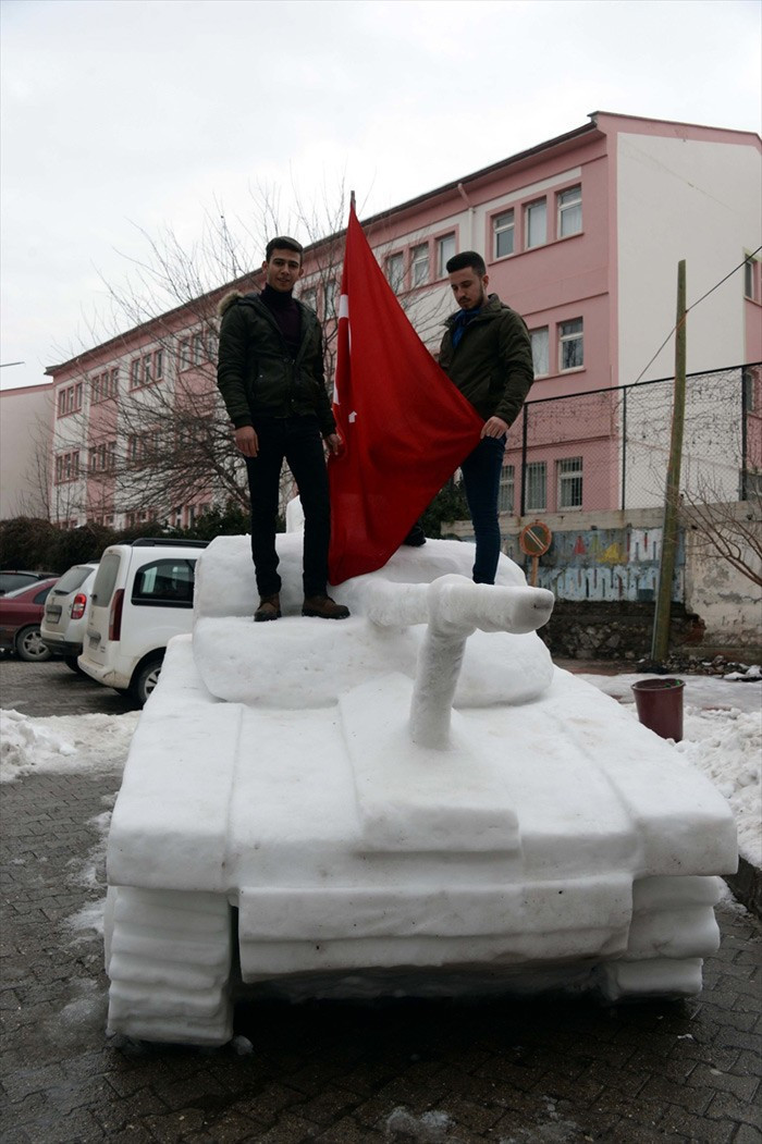 İki kardeş topladıkları 4 ton kardan bakın ne yaptı! - Resim: 2