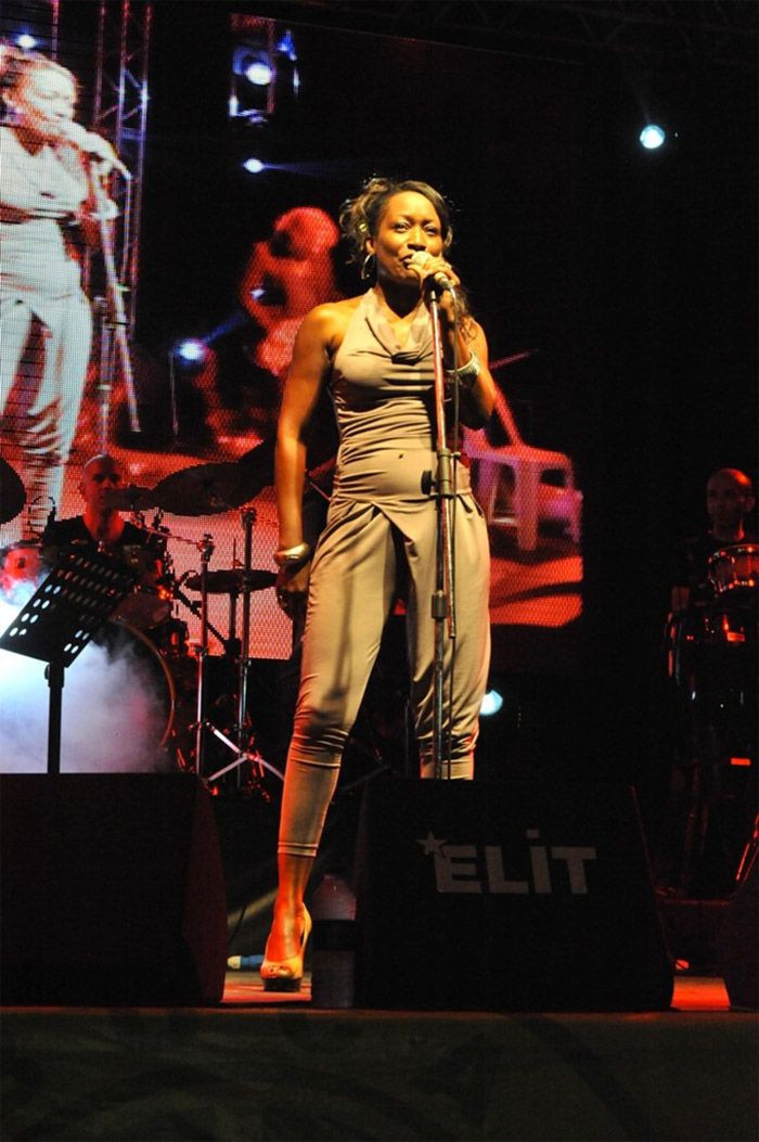 Ünlü müzisyen Della Miles nasıl Müslüman oldu? Türkiye'de onu etkileyen olay - Resim: 3