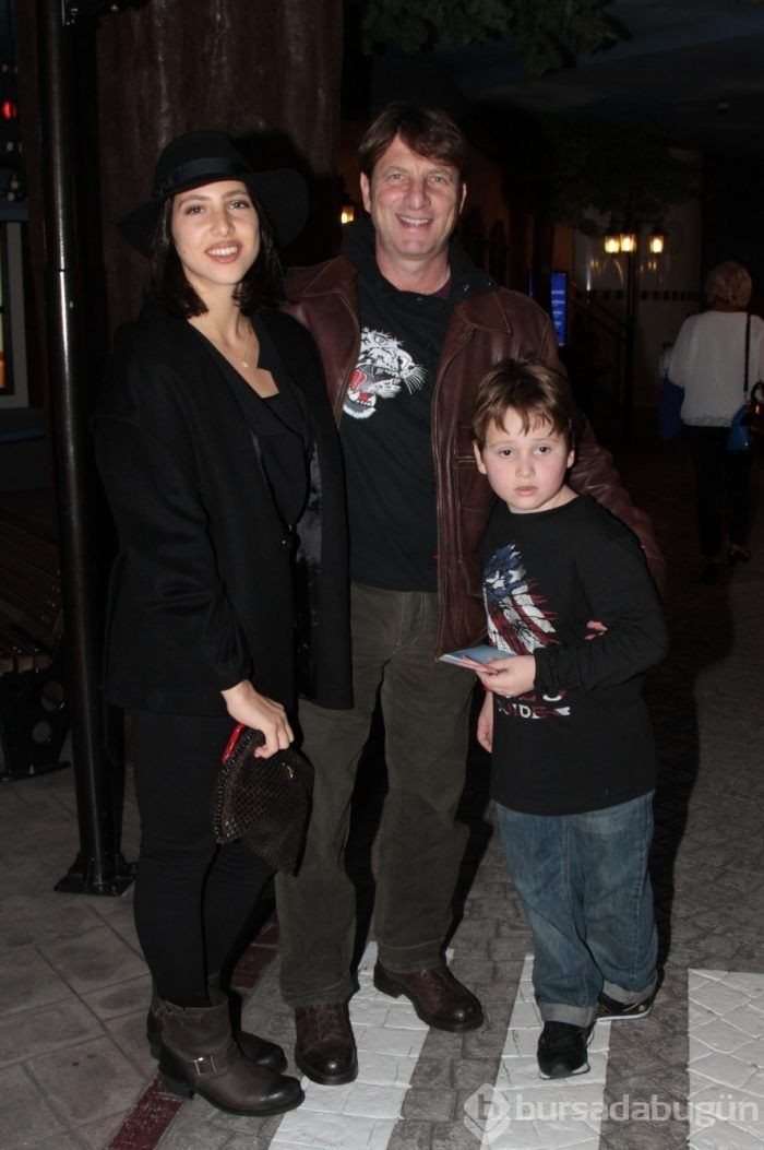 Kaya Çilingiroğlu'nun başı saplantılı aşığıyla dertte! Kapısının anahtarını çaldı - Resim: 2