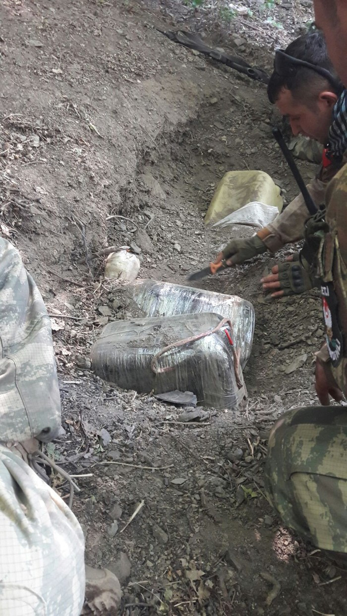 Şemdinli'deki operasyonda asker kazdıkça çıktı  - Resim: 3