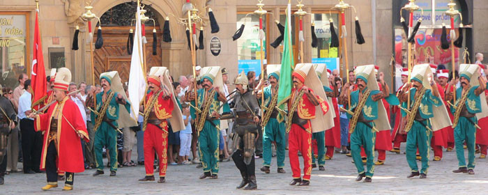 Mehter Takımı'na 'asker ayarı' geliyor! Sakal dövme bıyık yasak... - Resim: 3