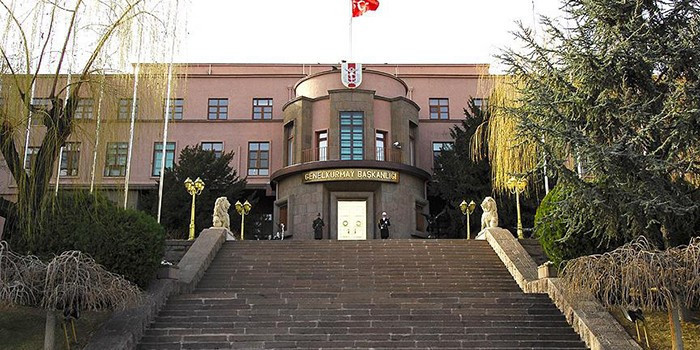 15 Temmuz gecesi Hulusi Akar ile komutanlar böyle rehin alınmış - Resim: 1