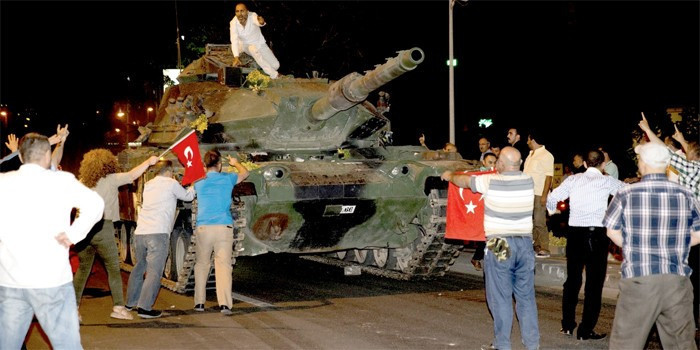 6 general 15 Temmuz gecesine kadar 36 yıl saklandı  - Resim: 1