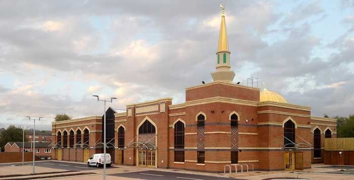 Erdoğan'ın açtığı Cambridge Merkez Camisi Avrupa bir ilk oldu - Resim: 2