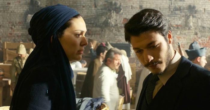 Vatanım Sensin'de şok ayrılık! Başrollerden biri diziye veda etti - Resim: 4