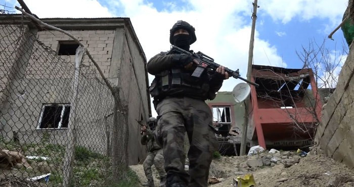 Şırnak'ta PKK mayın fabrikası kurmuş talimatname şoke etti - Resim: 1