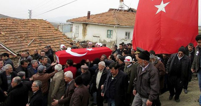 Astsubay cinayetinin altından yasak aşk çıktı! Arabası takip edilince... - Resim: 1