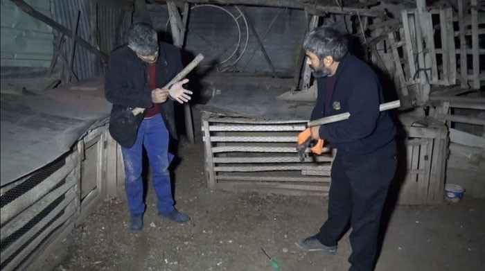  Mahalle sakinleri ellerinde sopalarla hırsız kovaladı  - Resim: 1