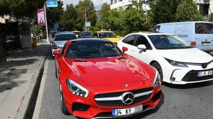 Cem Yılmaz'ın milyonluk yeni aracı olay! Serenay Sarıkaya soruları kaçırdı - Resim: 4