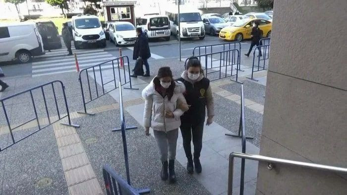 Yasak Elma'nın kadrosundan çıkarıldı Yasak Elma'yla beraber ikinci darbe vuruldu! - Resim: 3