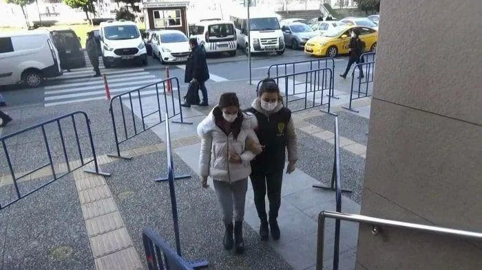 Yasak Elma'nın kadrosundan çıkarıldı Yasak Elma'yla beraber ikinci darbe vuruldu! - Resim: 2