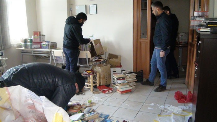 FETÖ'nün deposundan bakın ne çıktı! - Resim: 3