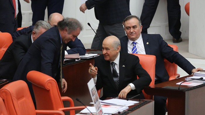 Bahçeli ve HDP'li vekil arasında samimi sohbet! - Resim: 2