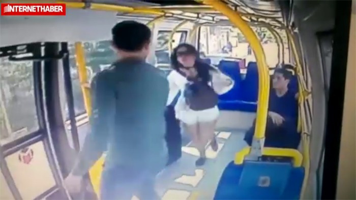 Şortlu kız Asena Melisa Sağlam'a tacizin şok görüntüleri çıktı - Resim: 2