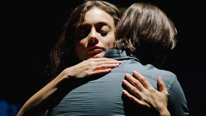 Bir Parça Plastik Hemzemin Tiyatro ekibi tarafından sergilenmeye devam ediyor - Resim: 3