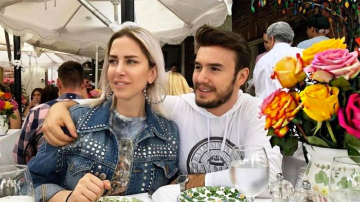 Mustafe Ceceli ile Selin İmer ABD'de aşk tazeledi... - Resim: 1