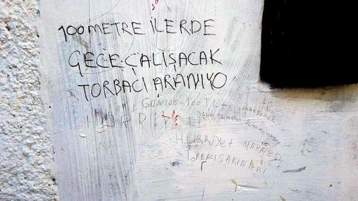 Darbe üstüne darbe yiyince duvara 'torbacı kalmadı' yazdılar - Resim: 3
