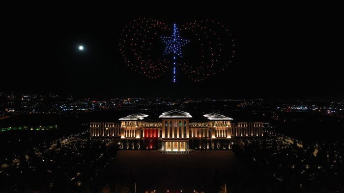 Beştepe'de 300 İHA muhteşem gösterisi - Resim: 1