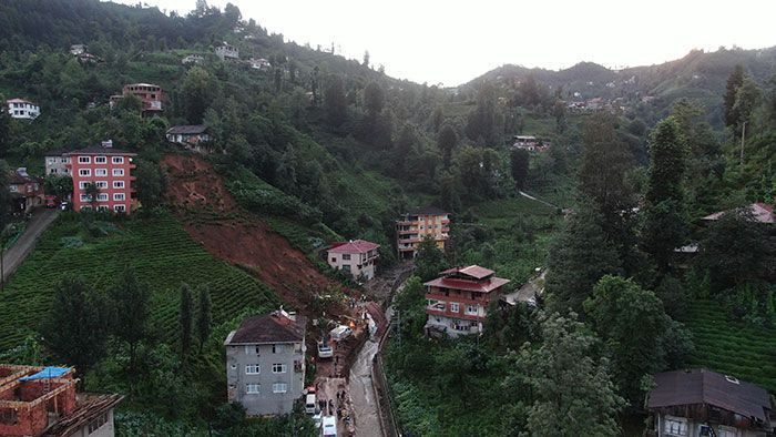 Rize’de sel felaketi! 6 ölü, 2 kişi kayıp! Felaketin boyutları gün ağarınca ortaya çıktı - Resim: 4