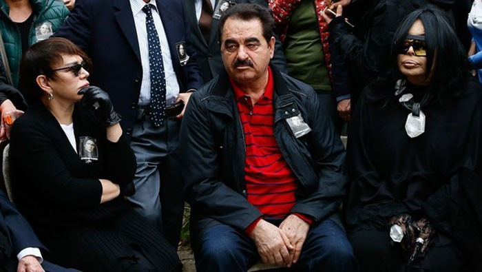 Sezen Aksu'ya büyük vefasızlık cenazede yoktular - Resim: 3