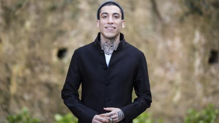 Takma isimle ödül kazandı! - Resim: 1