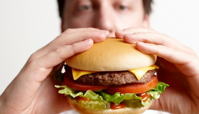 Sürekli yemek dürtünüz varsa sebebi bu hastalık diyetisyen çareyi söyledi - Resim: 3