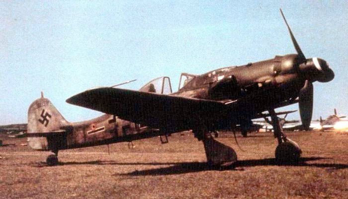 Kayseri'de 50 adet gömülü savaş uçağı tespit edildi  - Resim: 4