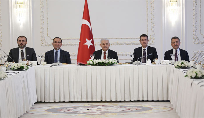 Başbakan medya temsilcilerine 'Zeytin Dalı'nı anlattı - Resim: 1