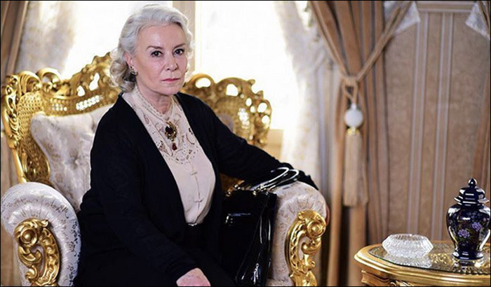 İstanbullu Gelin'de çok sert ama İpek Bilgin gerçek hayatta çok farklı - Resim: 3