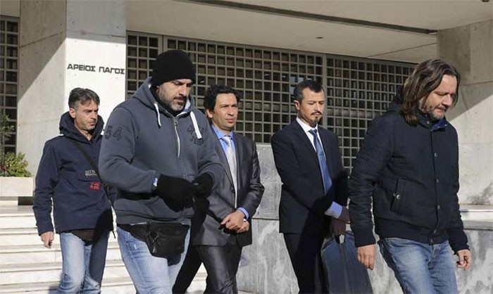 Yuh artık! Darbeciye yüzbaşı için alınan önlemlere bak! - Resim: 4