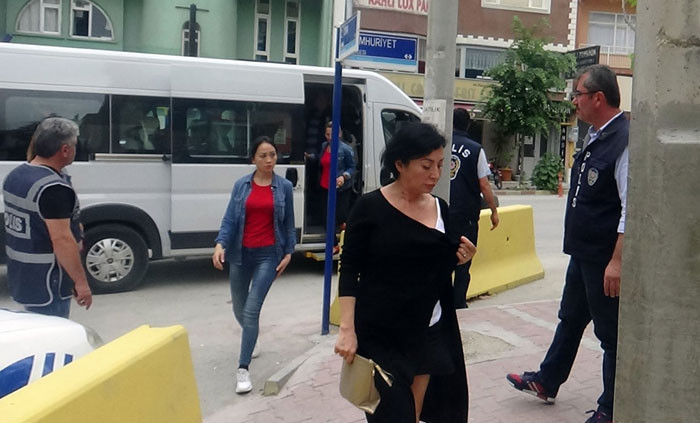 Kepazelik! Masaj salonunda suçüstü yakalandılar şok görüntüler - Resim: 1