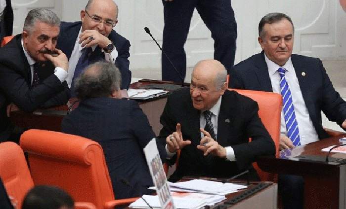 Bahçeli ve HDP'li vekil arasında samimi sohbet! - Resim: 3