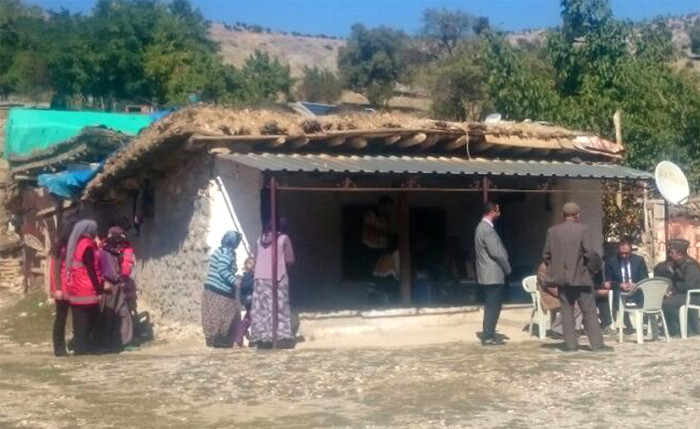 Yüksekova şehitleri - Afyon şehidinin tek gözlü kerpiç evi - Resim: 2