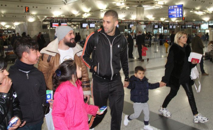 Slimani'den mendil satan Suriyeli çocuklara harçlık - Resim: 1