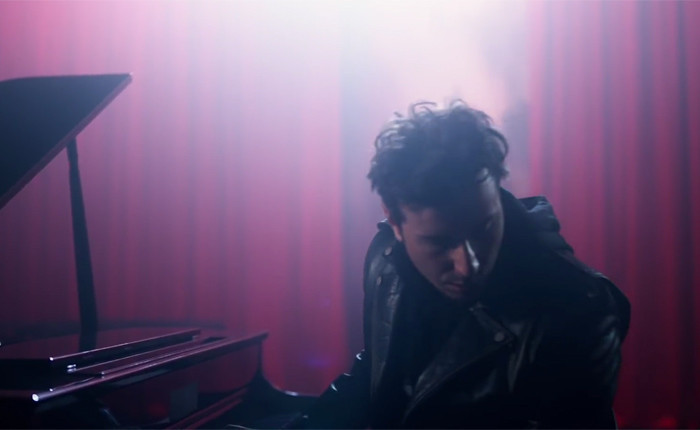 Aleyna Tilki'nin tuvaletteki klibi! Dipsiz Kuyum şarkısındaki Mevlana sözü - Resim: 2