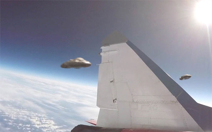 Ufolarla F18'ler it dalaşına girdi! Ufolar kazandı... - Resim: 4