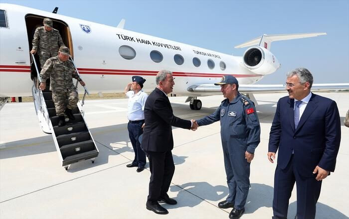 Bakan Hulusi Akar pilot koltuğuna geçip Ege semalarında uçtu Yunanlar çıldıracak - Resim: 2