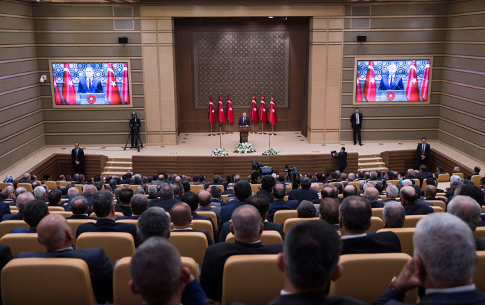 Muhtarlar toplantısında güldüren anlar! Muhtar yanlış anlayınca... - Resim: 4